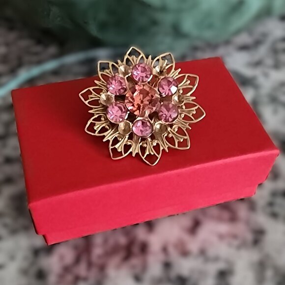 Vintage Pin Brooch w/ Pink Rhinestones-Gold-tone Flower with deep Pink Gemstones - Picture 1 of 11